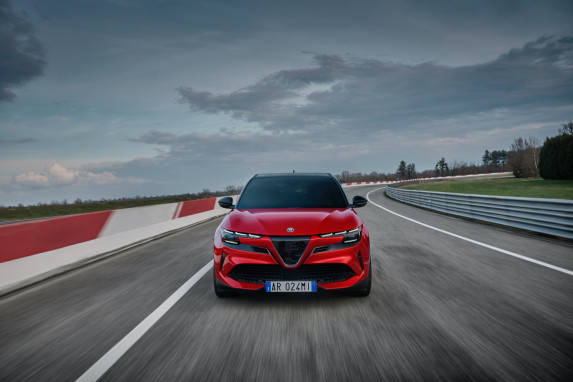 Alfa Romeo Junior VELOCE: Unveiling the New 280hp Electric Motor