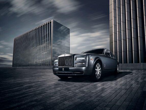 Rolls-Royce Phantom: Celebrating 100 Years of Automotive Perfection