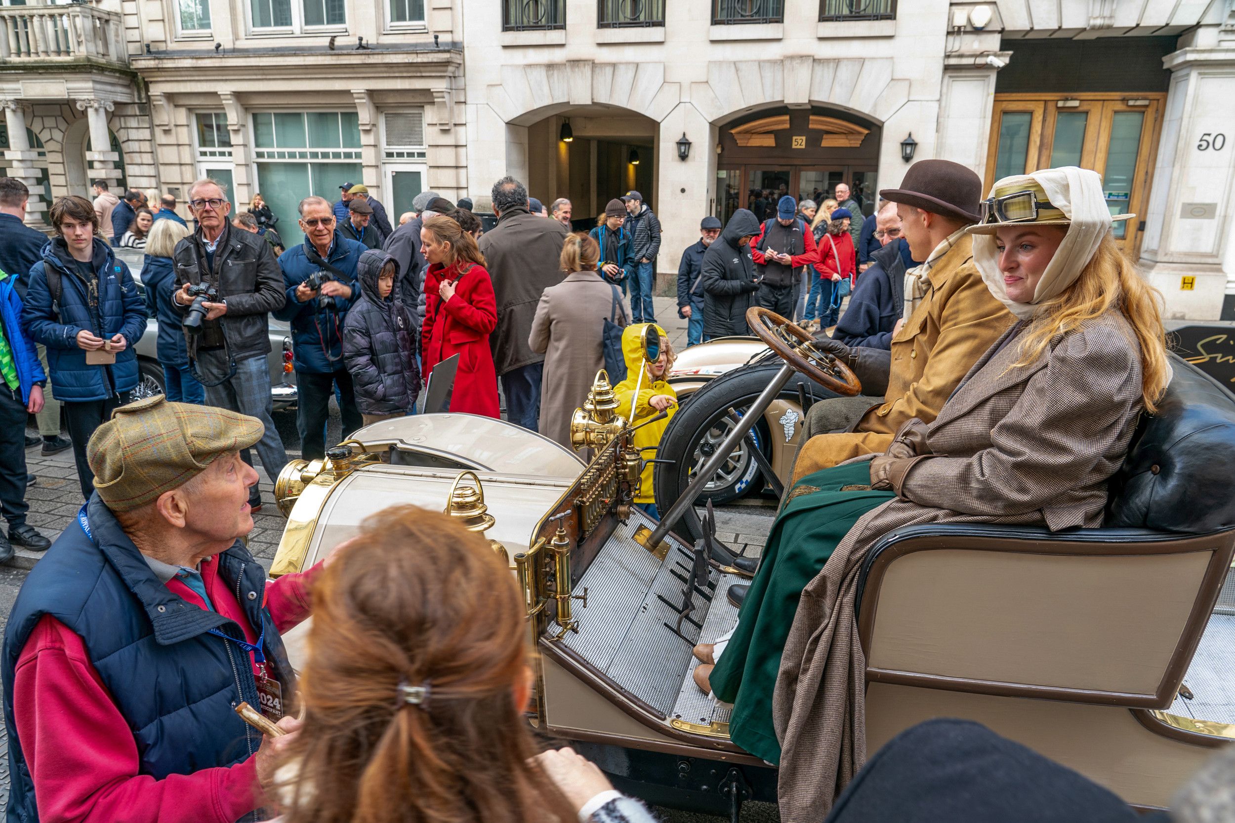 Crossing the Finish Line: 120-Year-Old Mercedes Completes London to Brighton Run