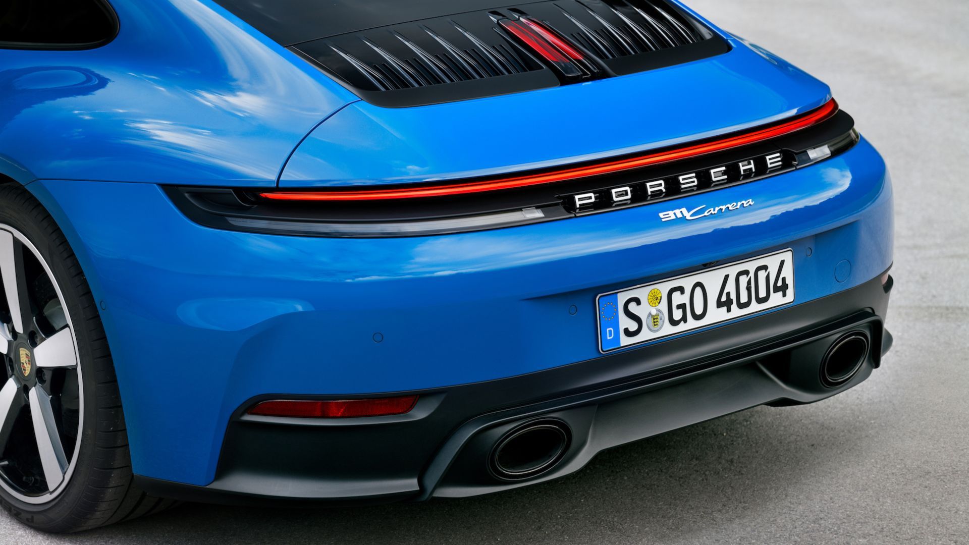 New Porsche 911 Carrera GTS: Performance Hybrid for Enhanced Power