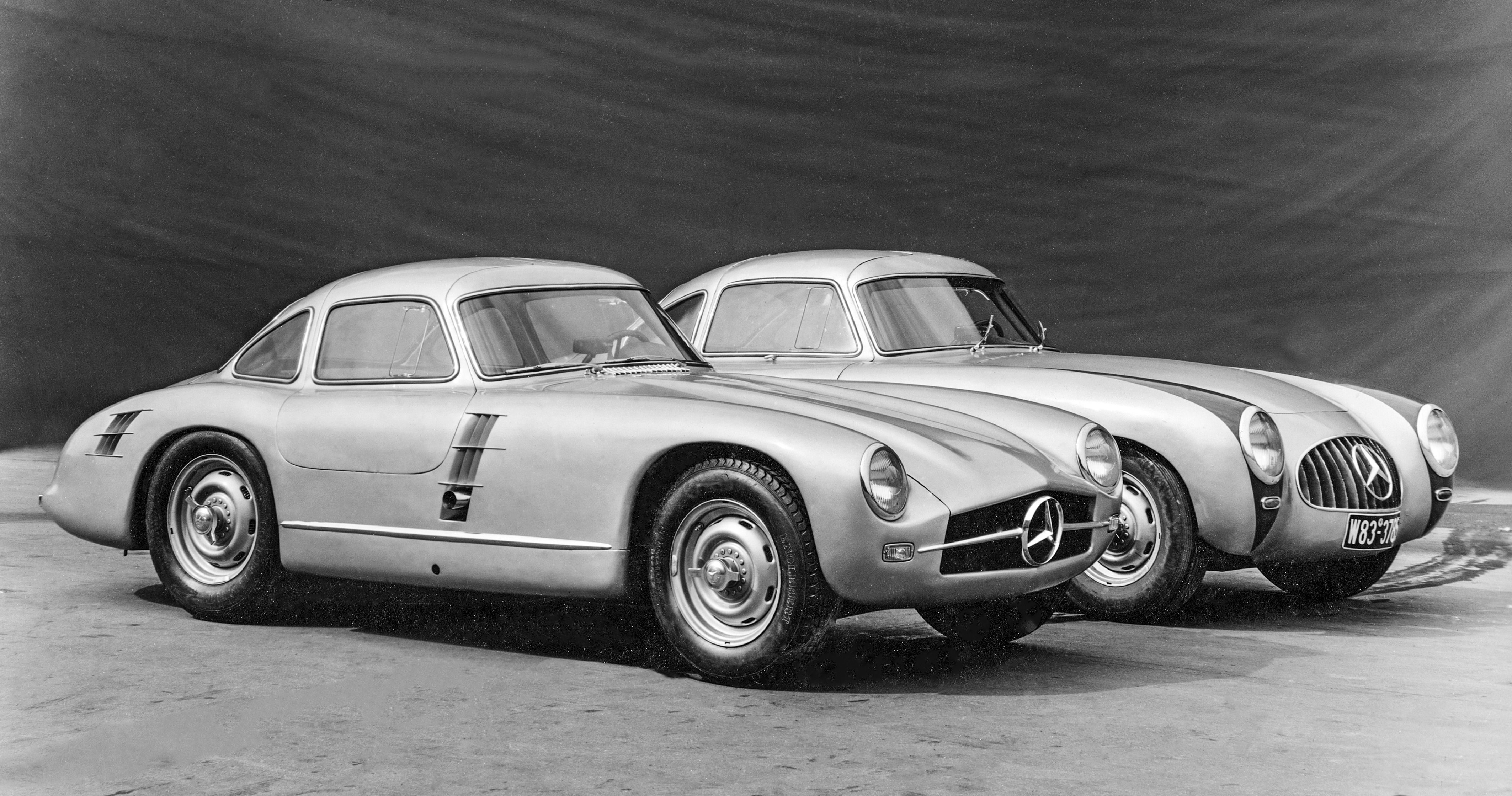 Unveiling Mercedes-Benz 300 SL Legacy: Rétromobile 2024