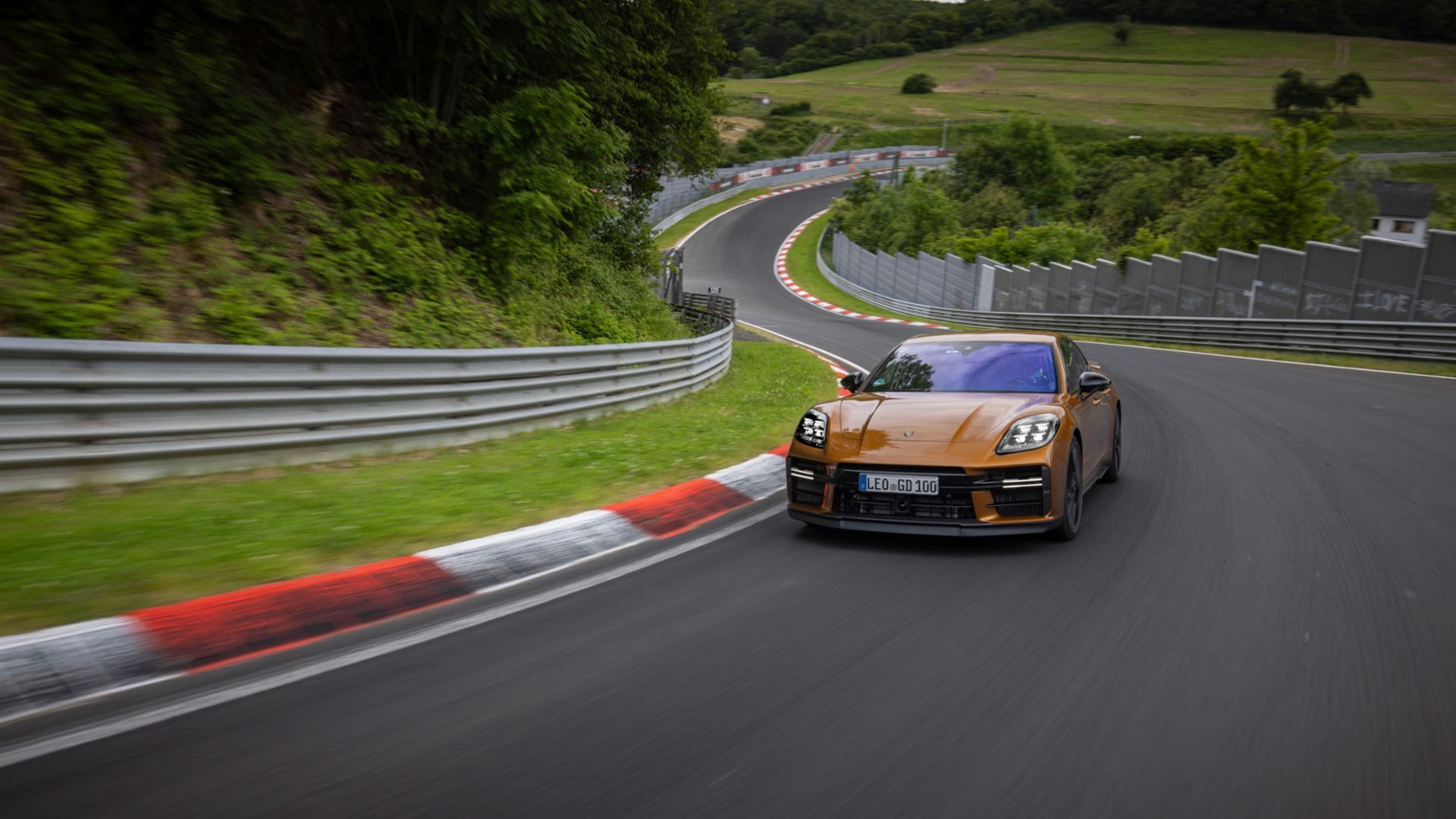 New Porsche Panamera Sets Nürburgring Record | Auto Trader UAE