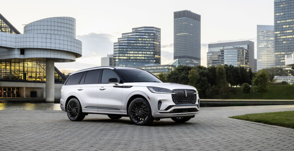 Elegance Meets Technology in the All-New Lincoln Aviator 