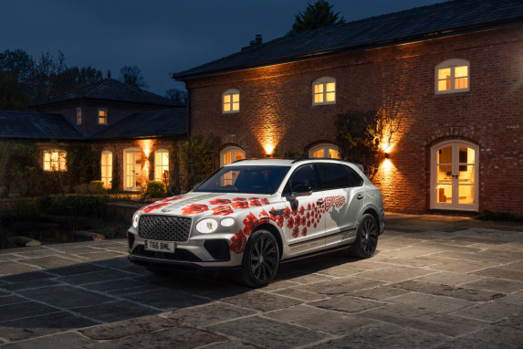 Bentley Bentayga EWB Mulliner Honors D-Day Anniversary 