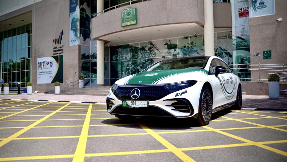 Electrifying Enforcement I Dubai Police Adds Mercedes EQS 580