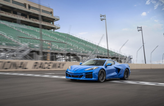 2024 Chevrolet Corvette E-Ray in Dubai - Unleashing a New Era of Performance