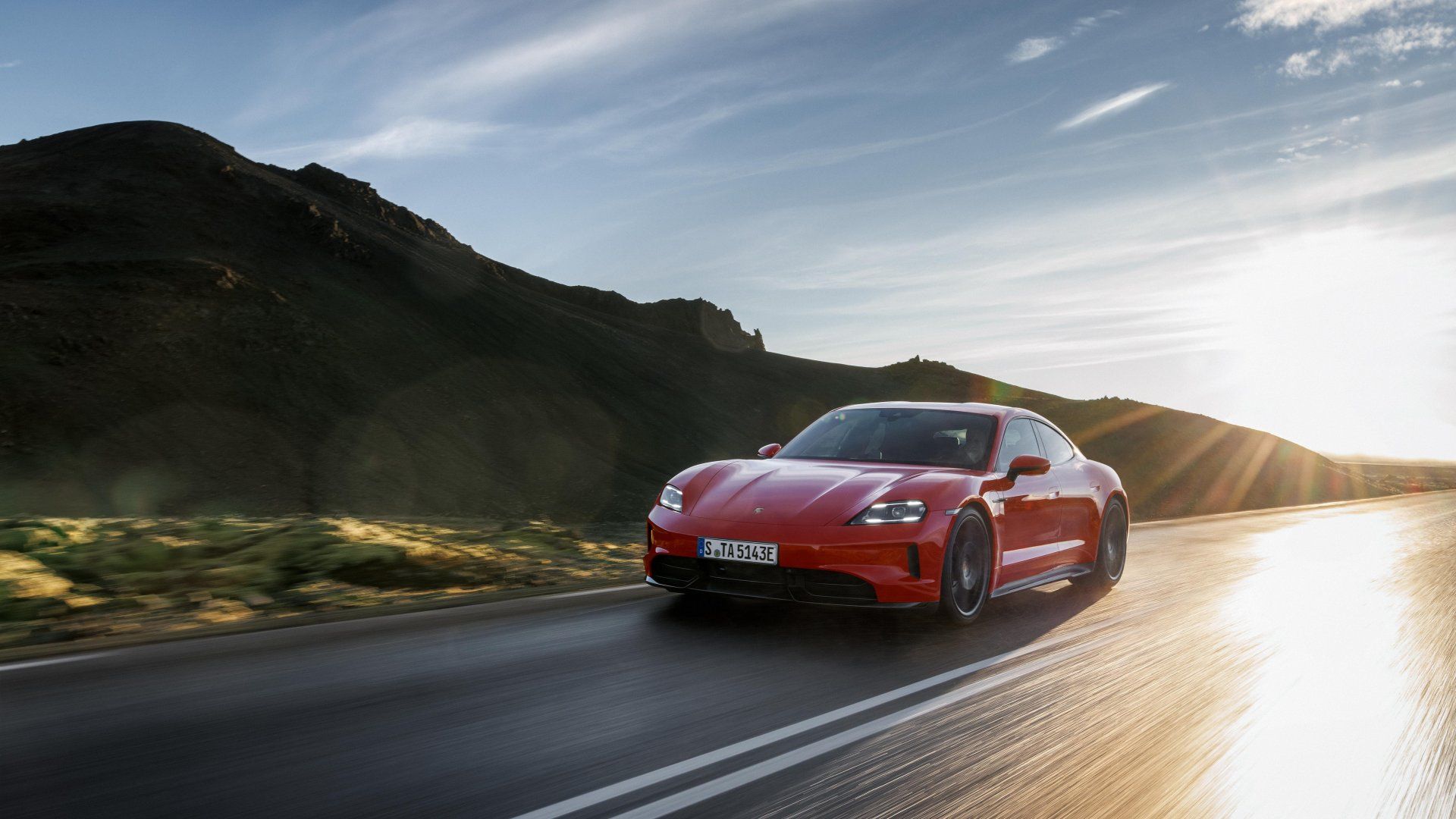 Porsche Expands Taycan Range: New GTS, Sport Turismo & 4