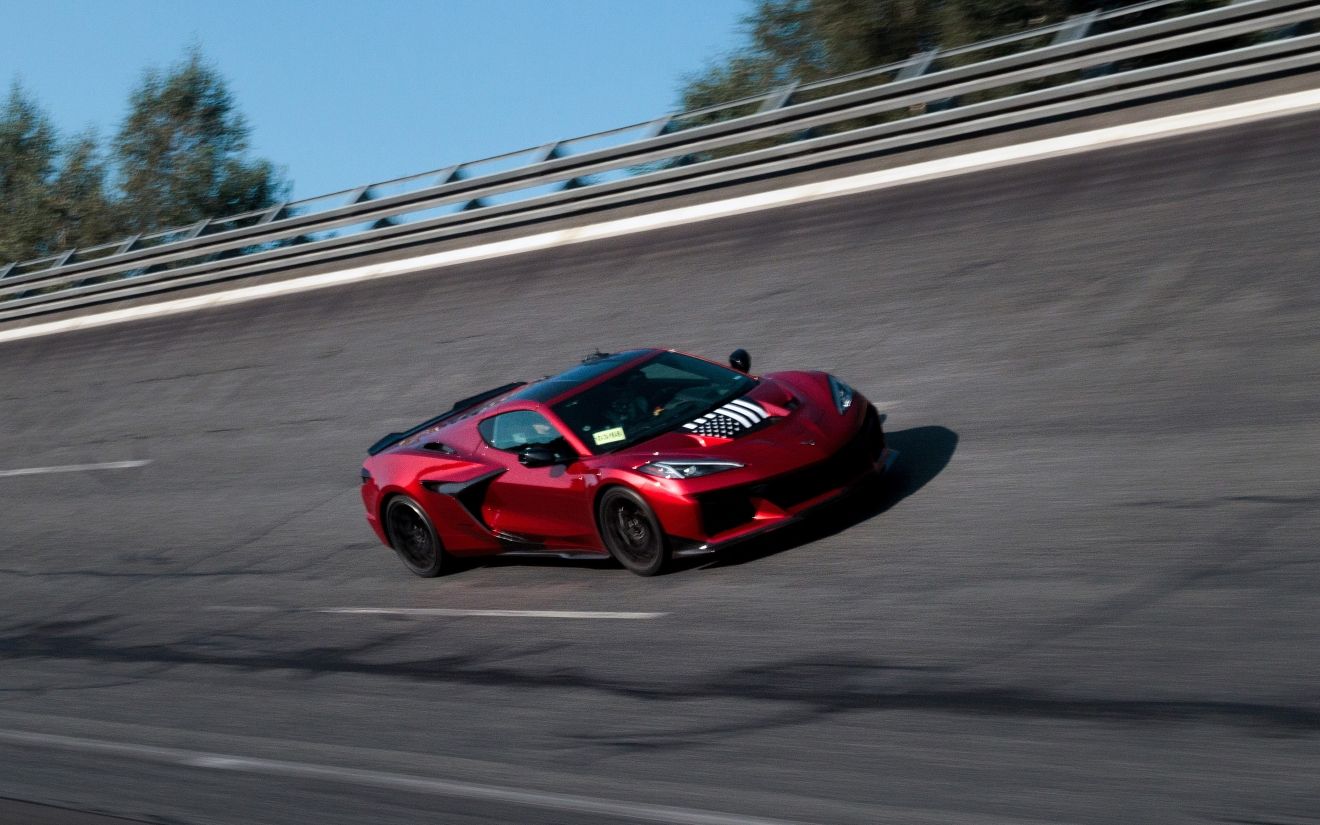 2025 Chevrolet Corvette ZR1: Sets New Record