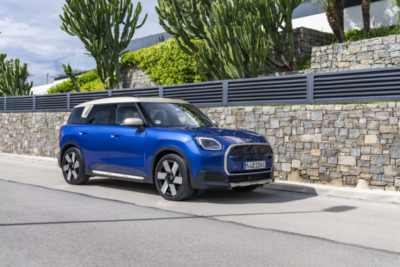 MINI Countryman E Favoured Trim: Fully Electric and Versatile