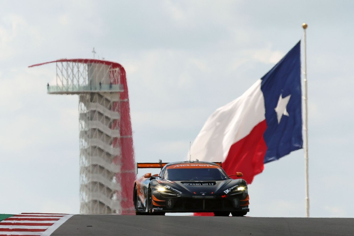 McLaren GT3 EVO Shines in FIA WEC at COTA