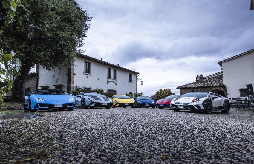 A Tribute Tour with Lamborghini Huracán's Autumn Drive