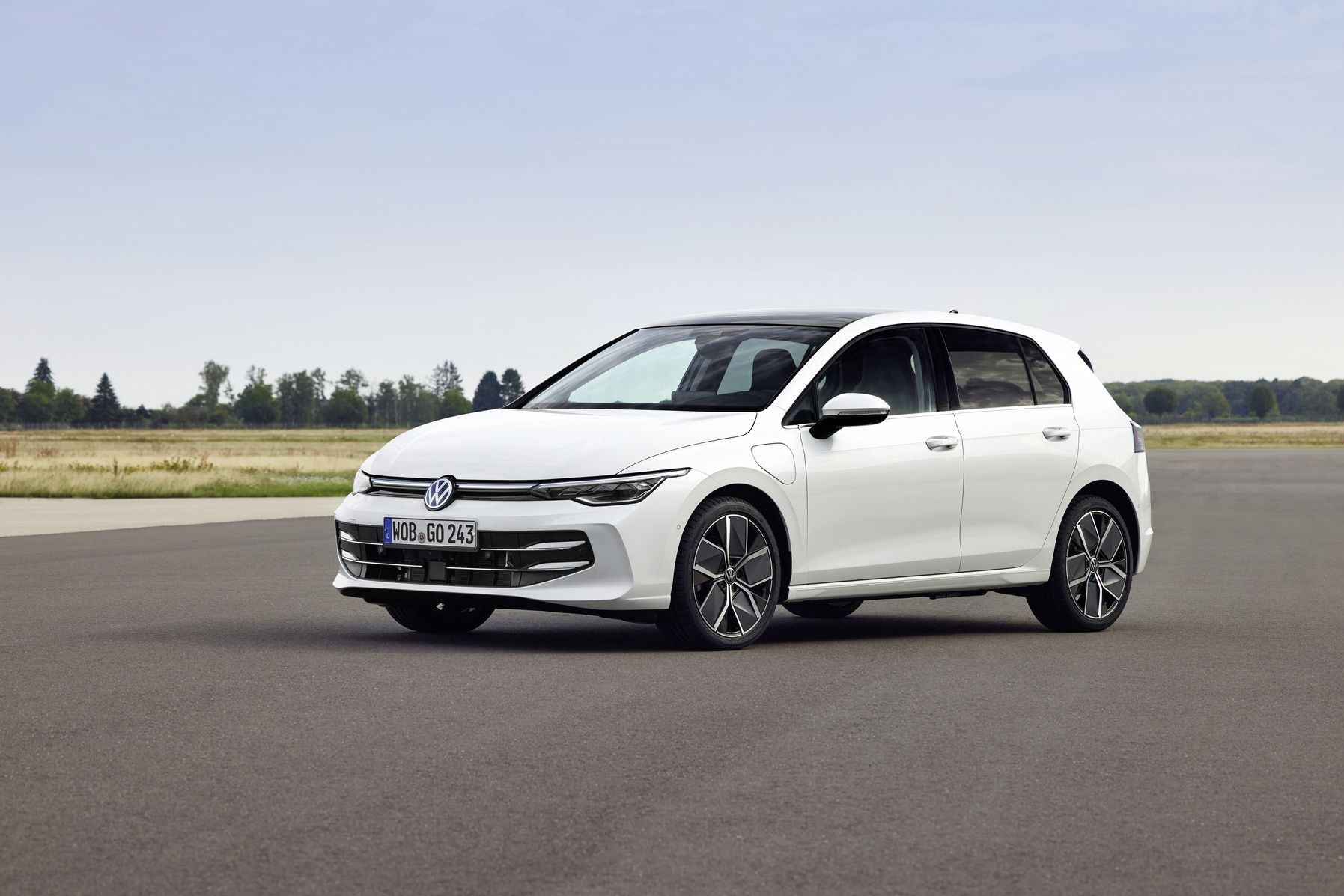 Dynamic and Long-Range: Order the New Volkswagen Golf GTE and Golf eHybrid