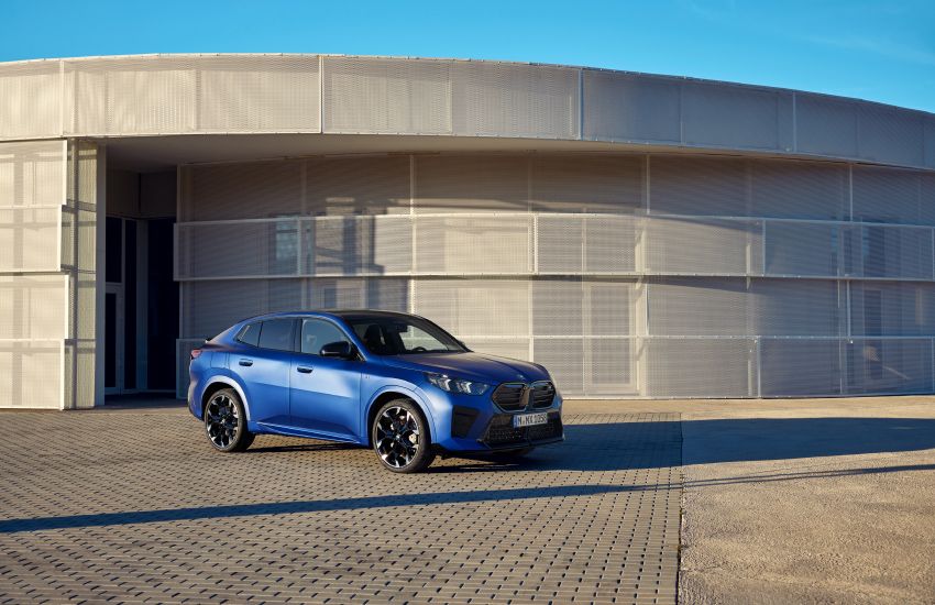 Experience Electric Elegance with the BMW iX2 in Dubai