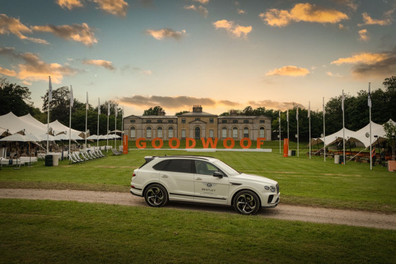 Bentley Bentayga Pawsh Photobooth Shines at Goodwoof 2024