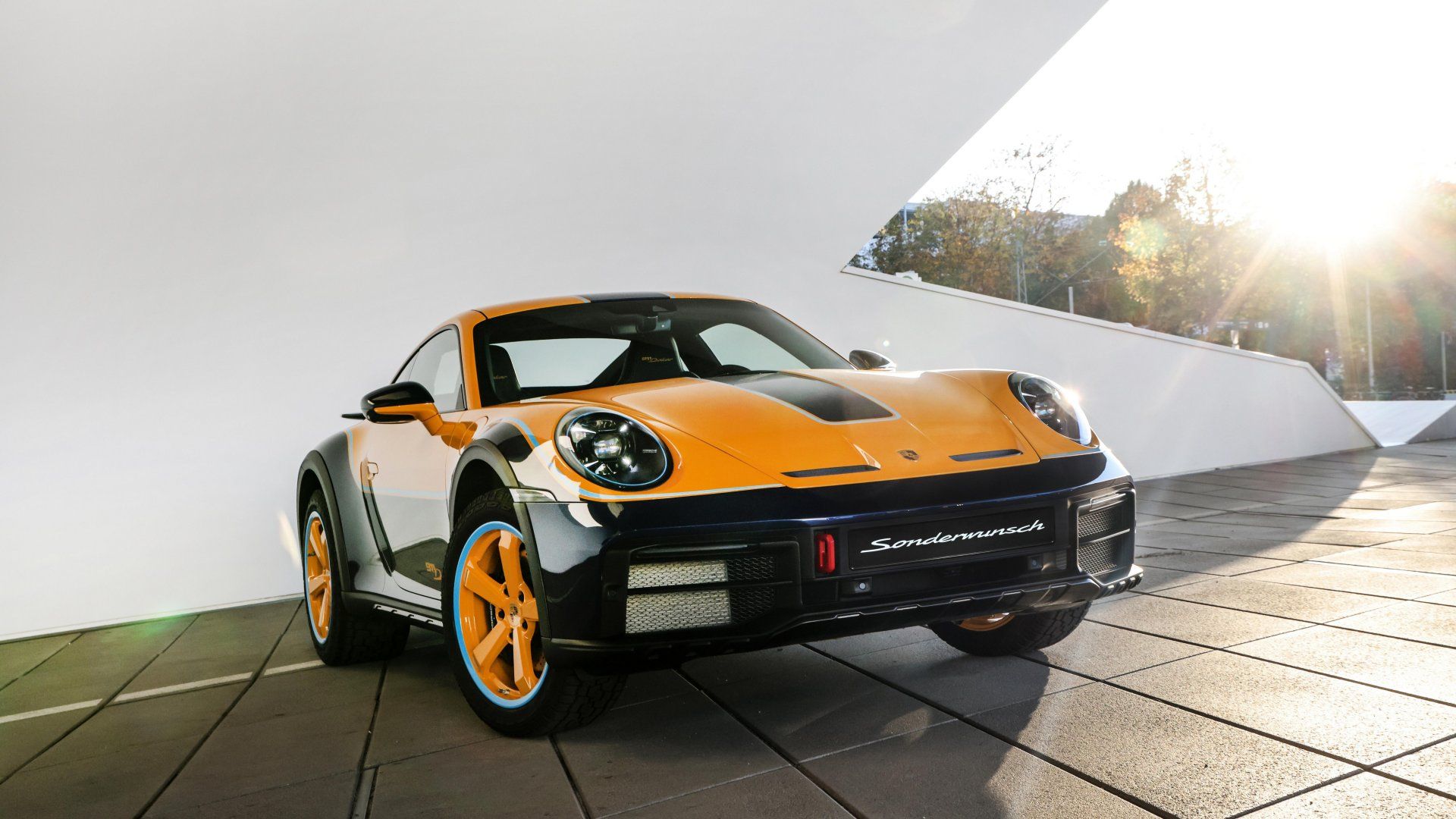 Porsche 911 Dakar Sonderwunsch: Off-Road with Bespoke Design