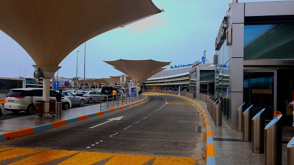 Different Car Parking Options at Dubai Airport - Auto Trader UAE