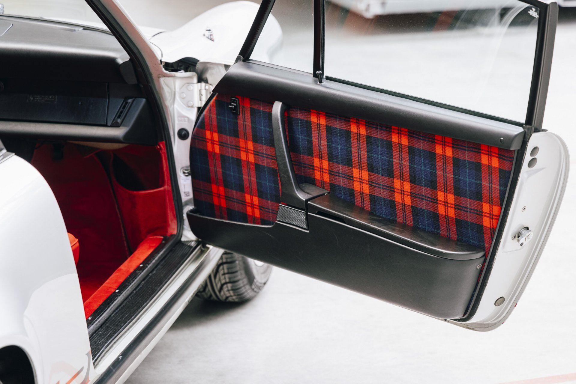 Tartan Tradition in Porsche 911 Turbo: A 50-Year Legacy