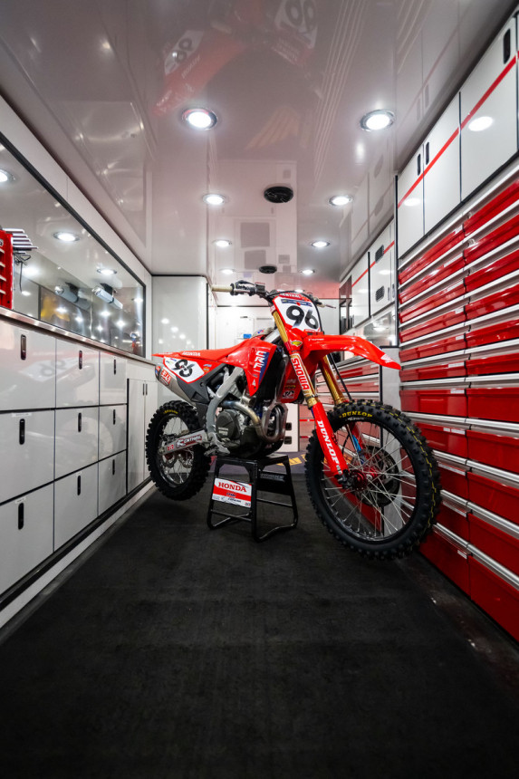 Hunter Lawrence to Race 2025 CRF450R at Unadilla MX | Auto Trader UAE