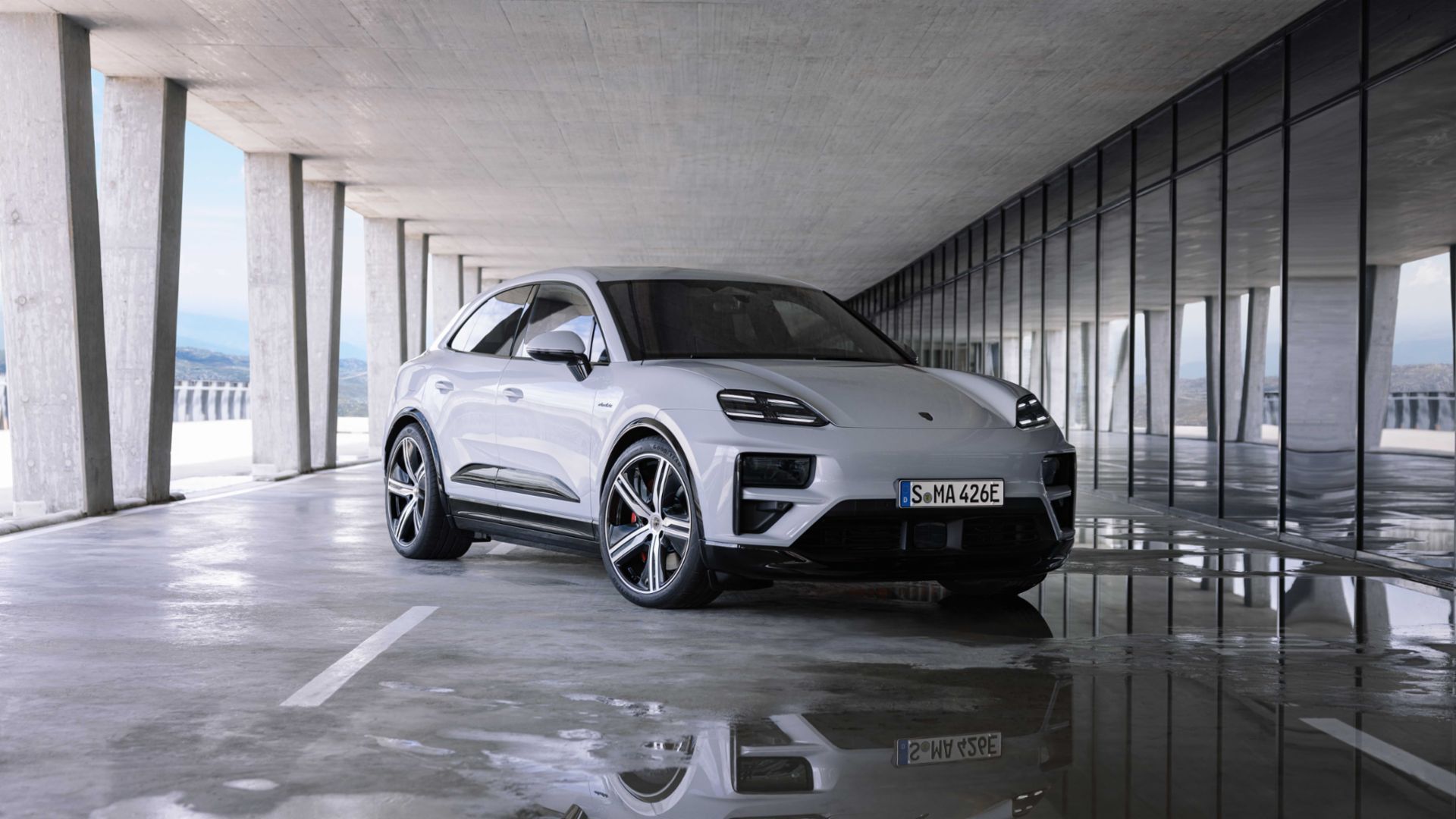 Discover the All-Electric Porsche Macan – Five-Star Euro NCAP Safety Rating