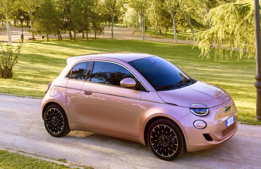 Fiat 500e Triumphs Again: Leading Europe's Electric City Car Market in 2023