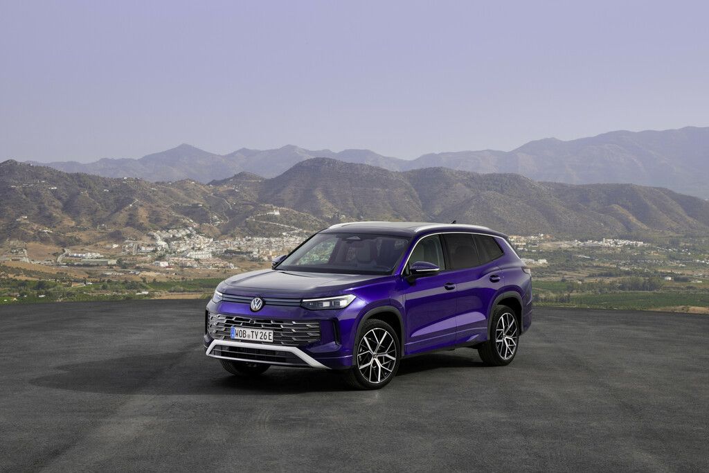 Discover the All-New Volkswagen Tayron: Stylish SUV