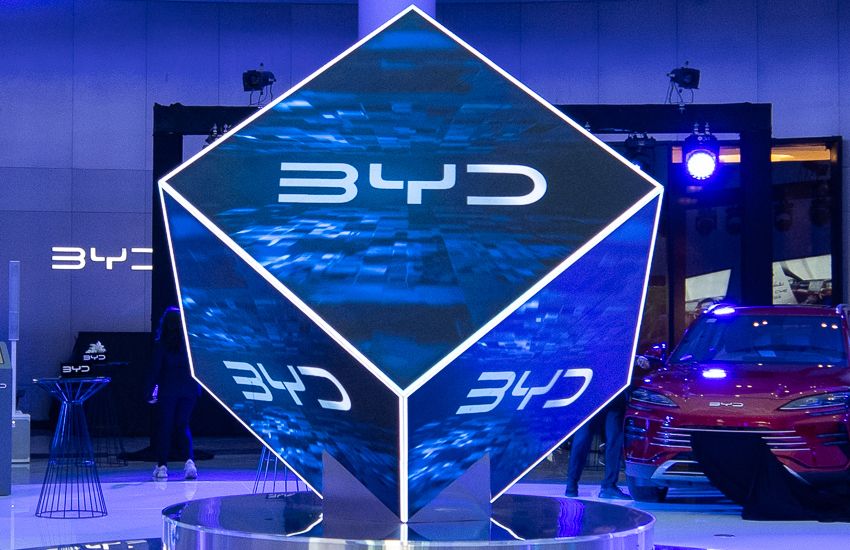 BYD Han EV Launches in UAE I Explore Sustainable Mobility at BYD's Flagship Showroom 