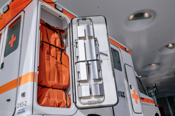 Mercedes-Benz Sprinter 313 CDI Ambulance: Iconic Emergency Vehicle