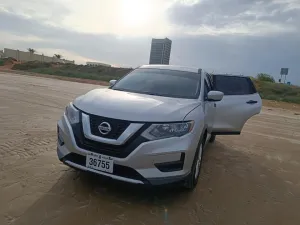 2017 Nissan Rogue in dubai