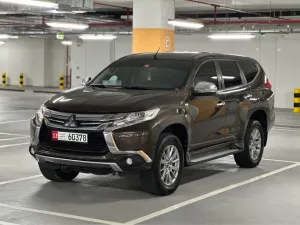 2017 Mitsubishi Montero