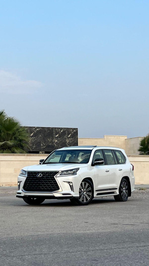 2021 Lexus LX 570 in dubai