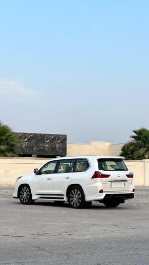 2021 Lexus LX 570