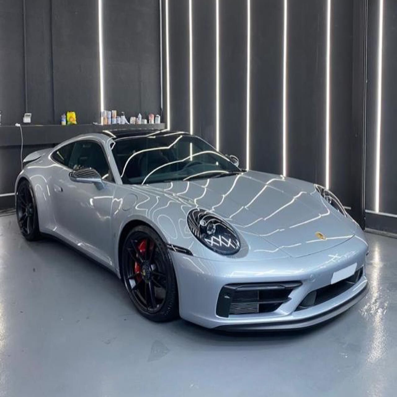 2022 Porsche 911 Carrera in dubai