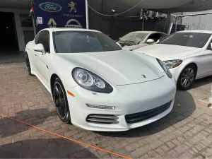 2016 Porsche Panamera