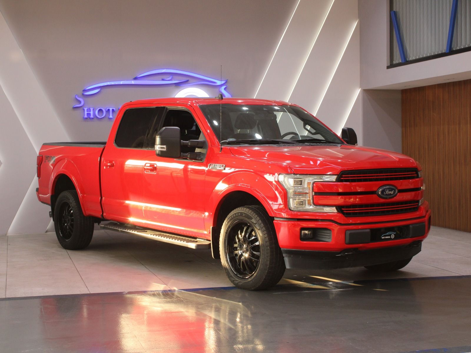 2019 Ford F150 Lariat Edition panoramic 