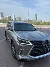 2016 Lexus LX in dubai