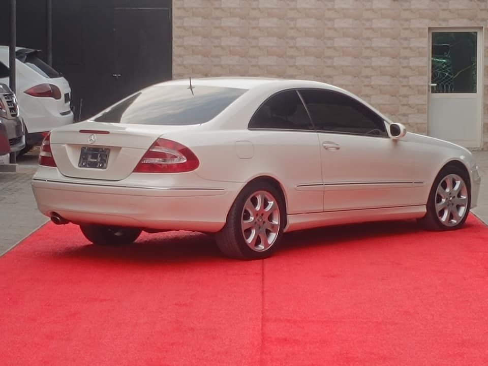 2004 Mercedes-Benz CLK