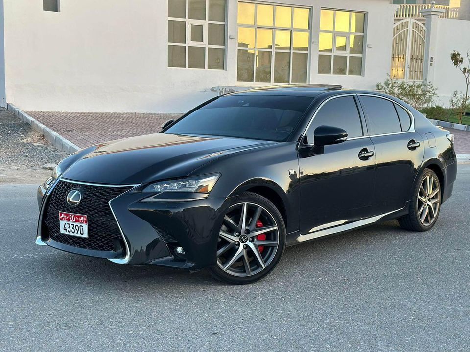 2018 Lexus GS in dubai