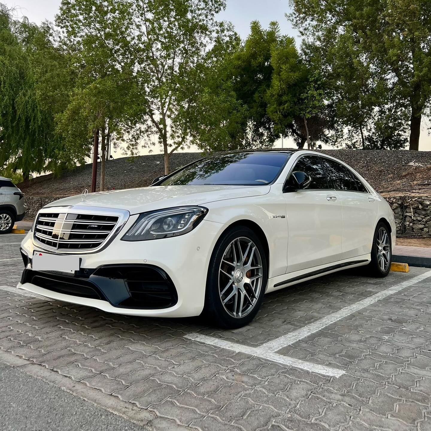 2018 Mercedes S63 4Matic +