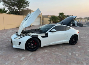 2015 Jaguar F-Type in dubai