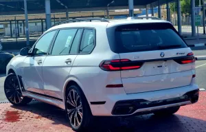 2025 BMW X7