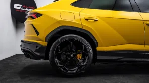 2019 Lamborghini URUS