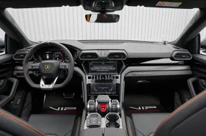 2023 Lamborghini URUS