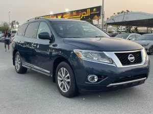 2015 Nissan Pathfinder in dubai