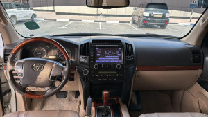 2014 Toyota Land Cruiser