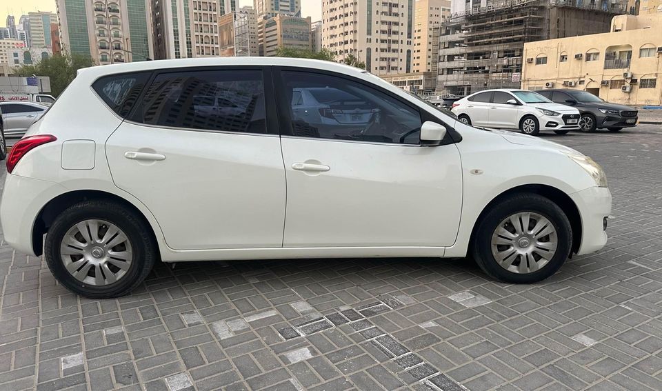 2014 Nissan Tiida