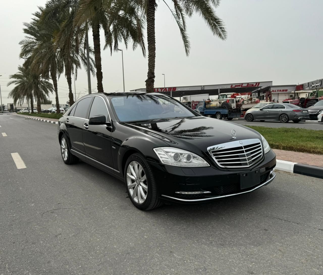 2012 Mercedes-Benz 500 560