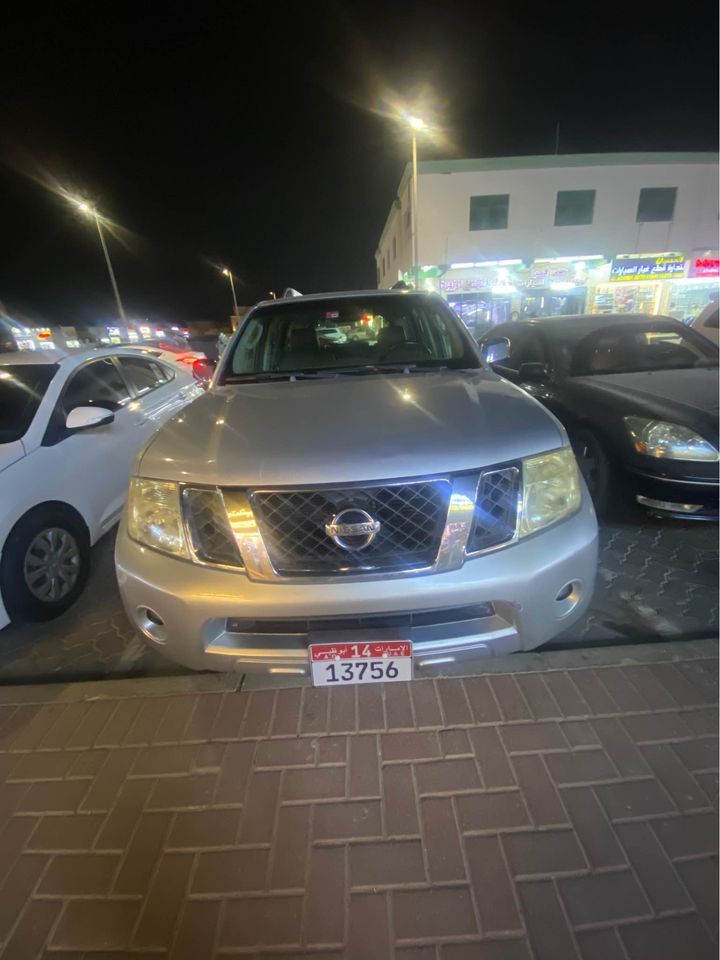 2008 Nissan Pathfinder in dubai