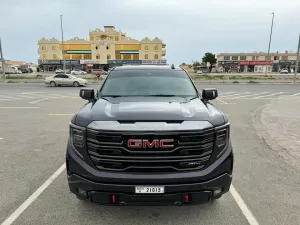 2022 GMC Sierra in dubai