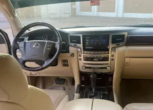 2014 Lexus LX 570