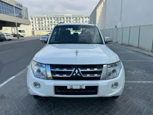 2013 Mitsubishi Pajero in dubai